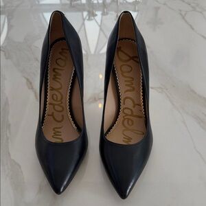 Sam Edelman Black Pointed Toe Heels